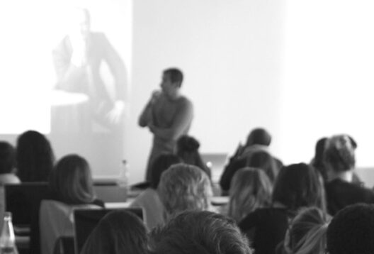 CREA INSEEC U. nomme Marcello Romano comme nouveau directeur de programmes